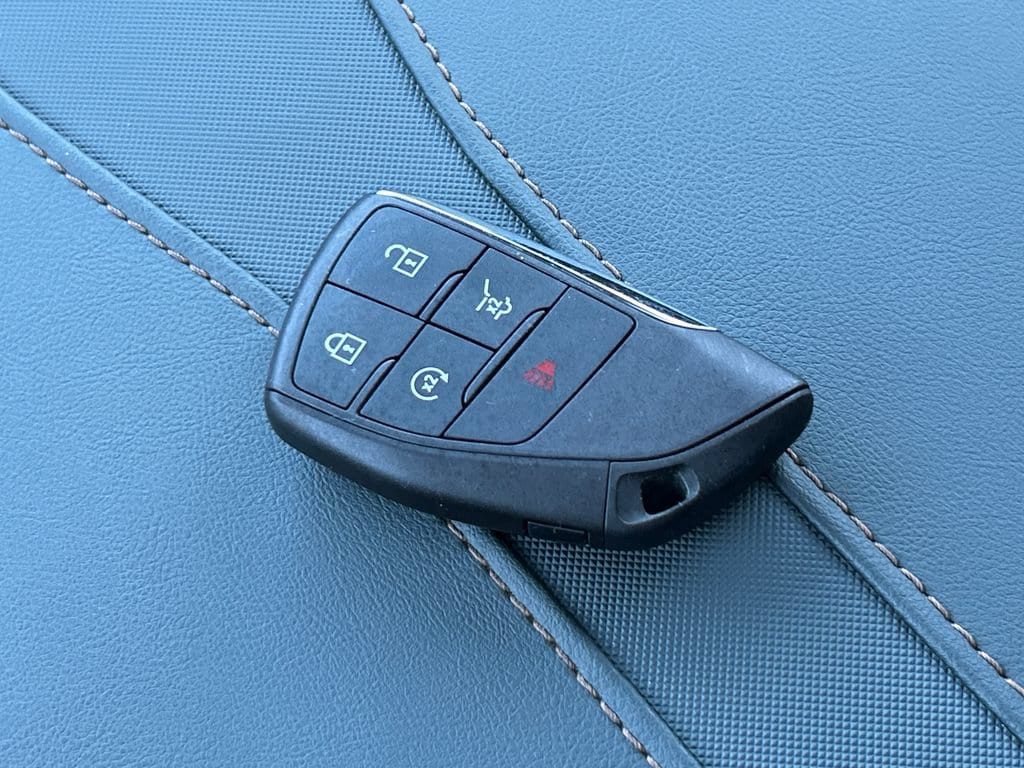 2026 GMC Acadia AT4 - Photo 32