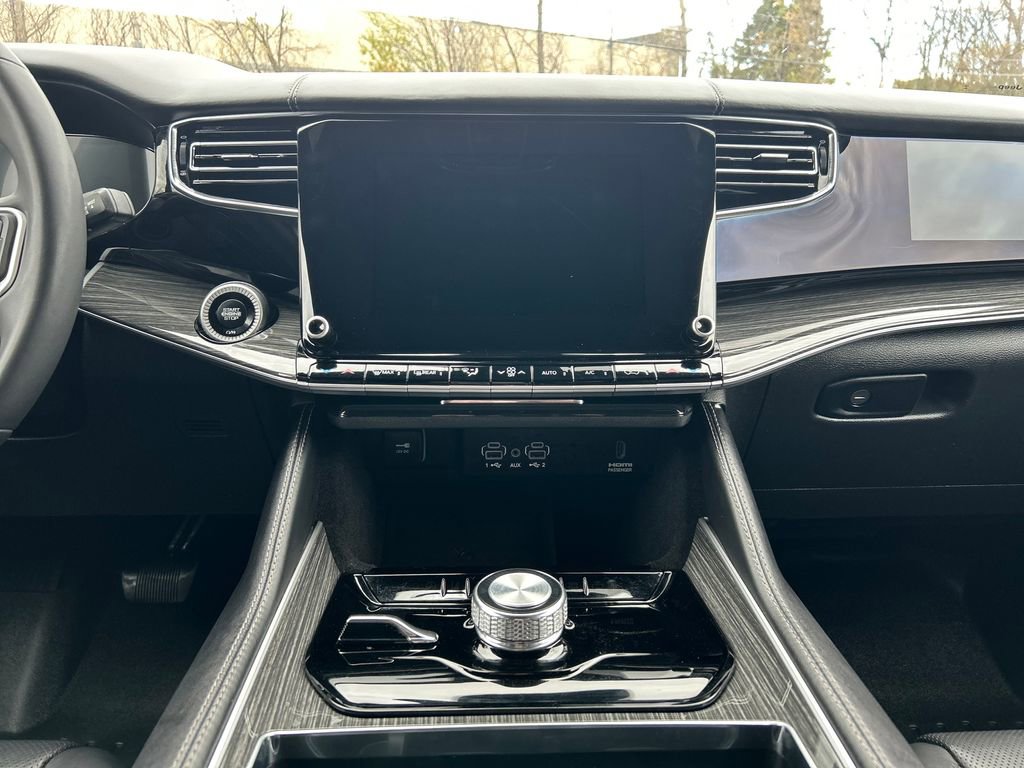 2022 Jeep Wagoneer Series II - Photo 28