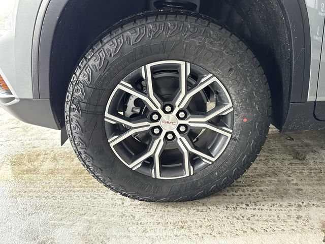2026 GMC Acadia AT4 - Photo 35