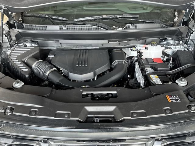 2026 GMC Acadia AT4 - Photo 32