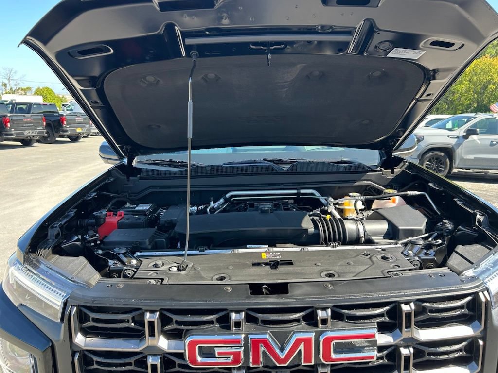 2026 GMC Canyon AT4X - Photo 24