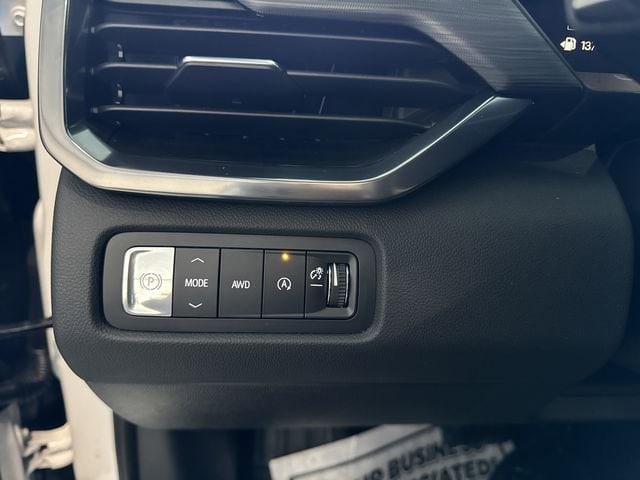 2026 GMC Acadia AT4 - Photo 17