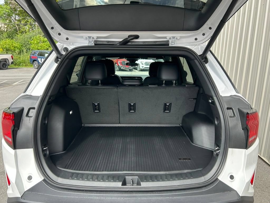 2027 GMC Terrain Elevation - Photo 18