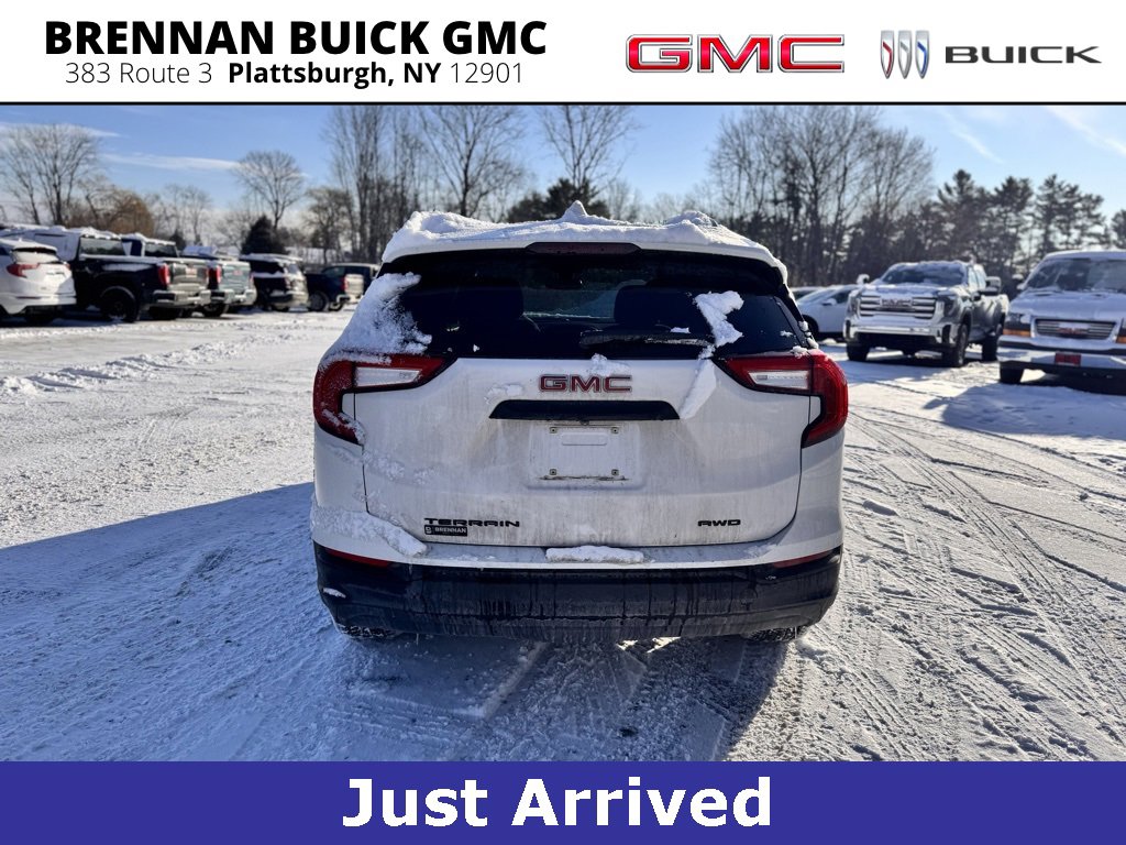 2022 Gmc Terrain SLE photo 2