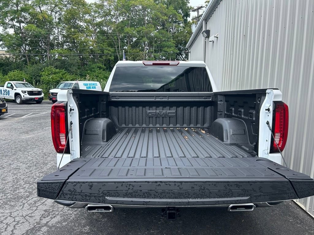2026 GMC Sierra 1500 SLT - Photo 21