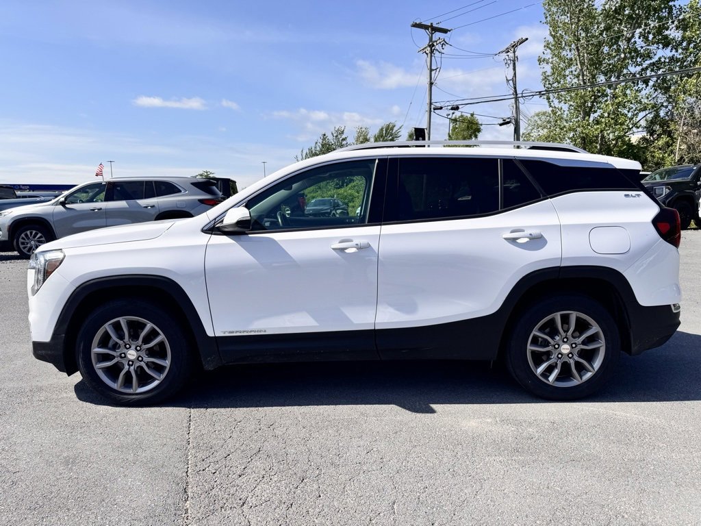 2022 Gmc Terrain SLT photo 2