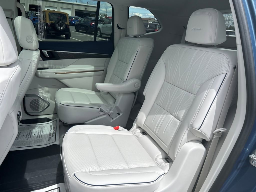 2026 Buick Enclave Avenir - Photo 28
