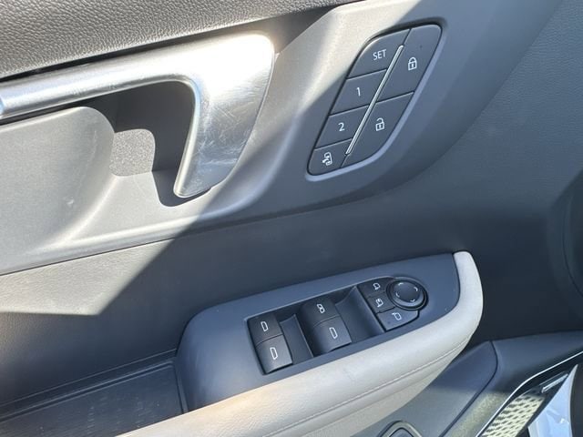 2026 Buick Enclave Preferred - Photo 24