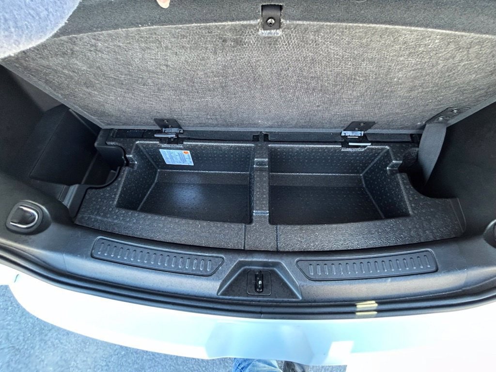 2023 GMC Acadia Denali - Photo 24