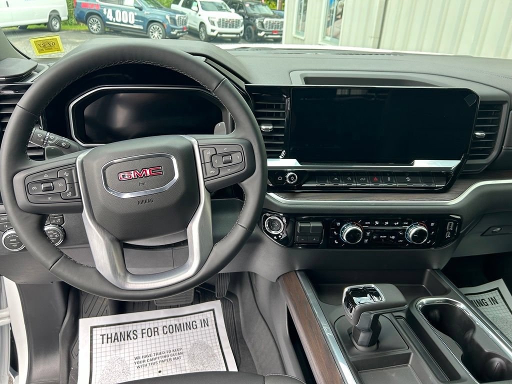2026 GMC Sierra 1500 SLT - Photo 11