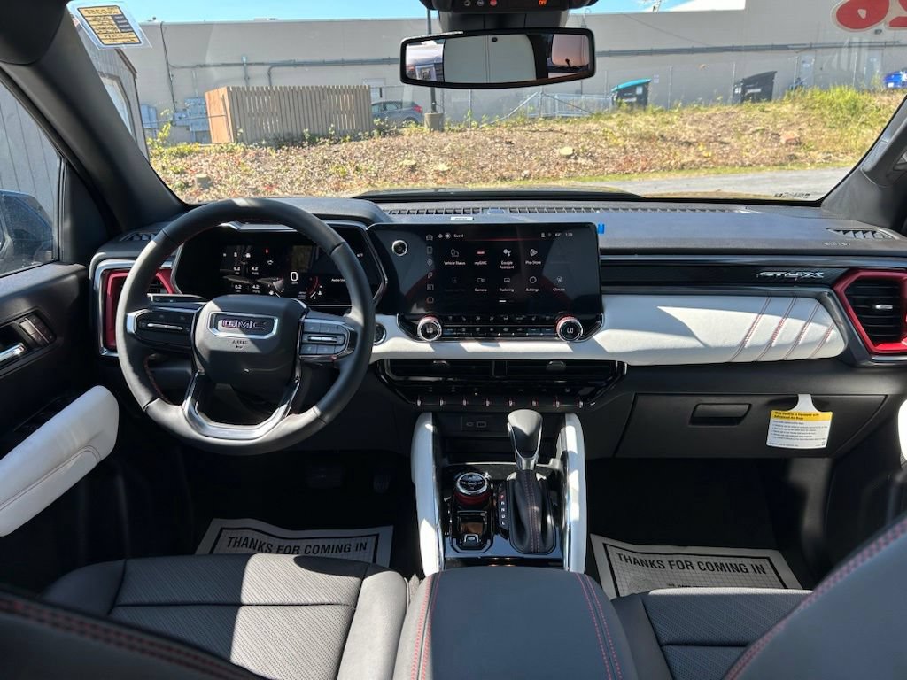 2026 GMC Canyon AT4X - Photo 15