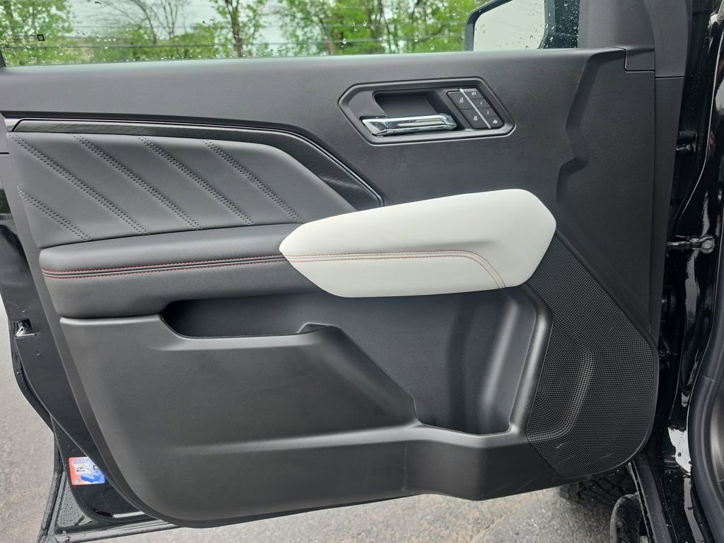2026 GMC Canyon AT4X - Photo 10