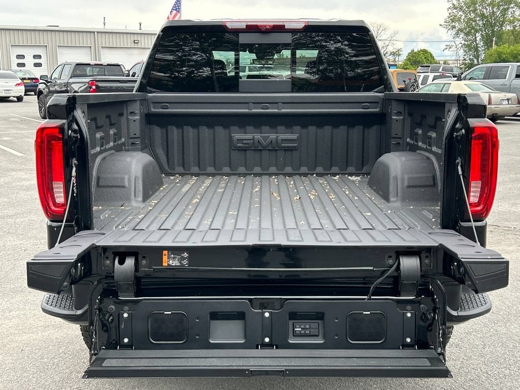 2026 GMC Sierra 1500 AT4X - Photo 23