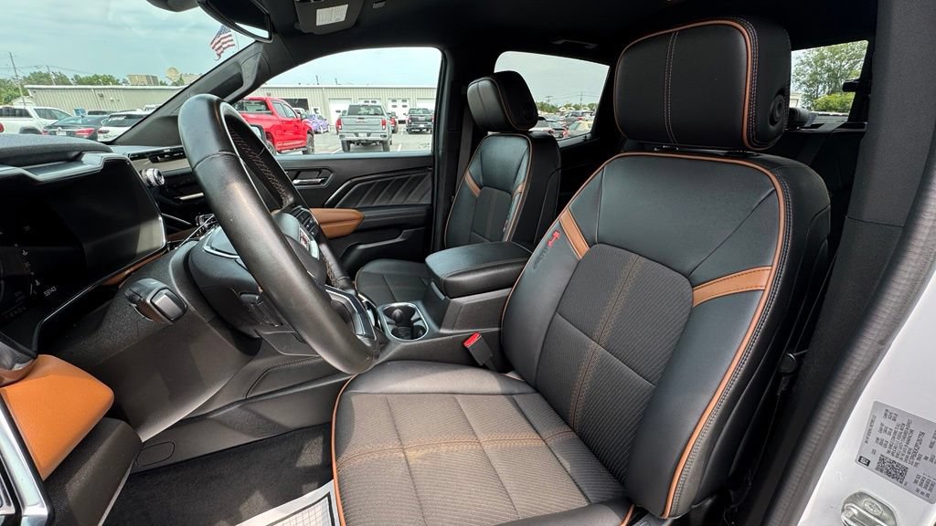 2023 GMC Canyon AT4 - Photo 10