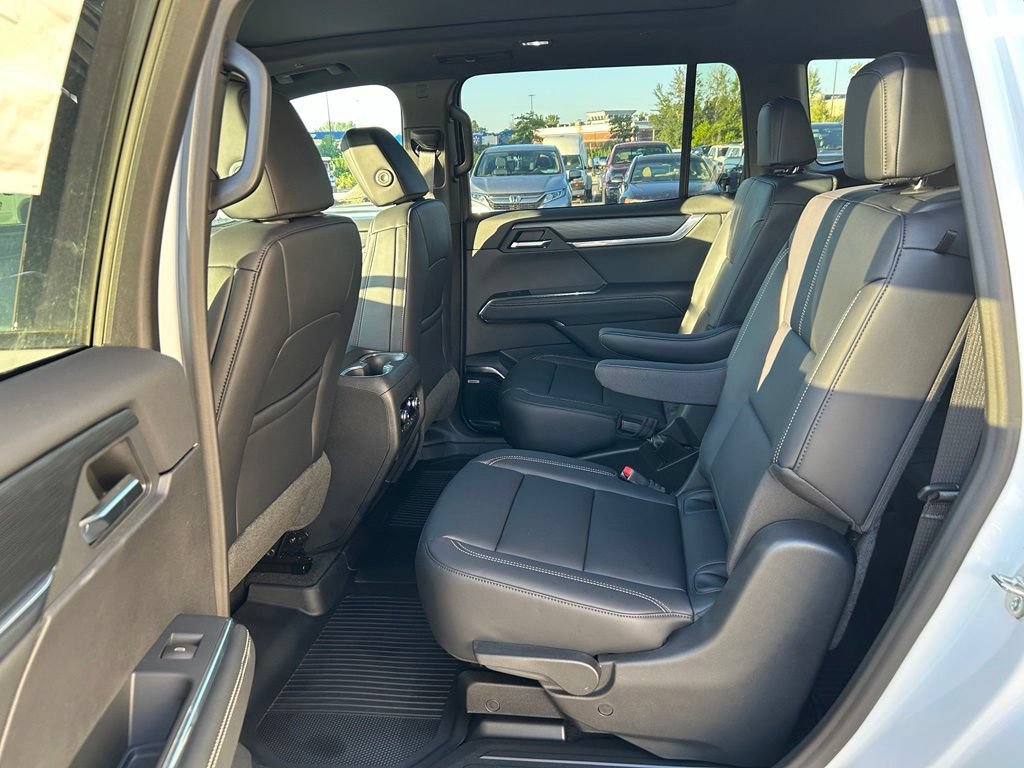 2027 GMC Acadia Elevation - Photo 17