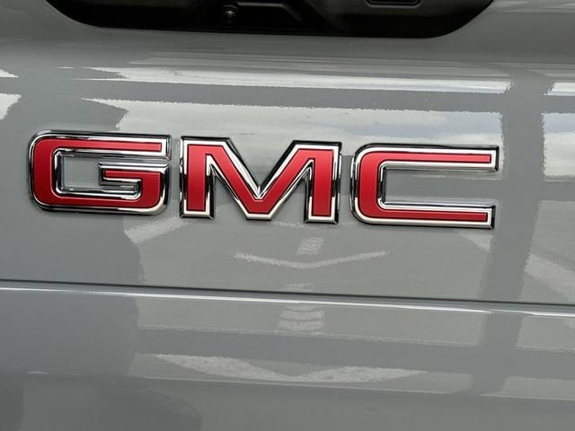 2026 GMC Sierra EV Elevation - Photo 31