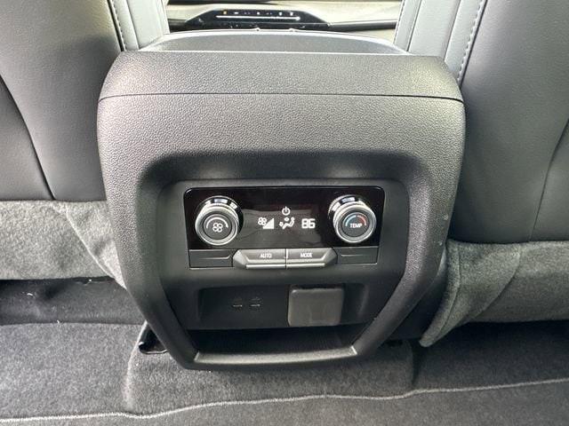 2026 Buick Enclave Sport Touring - Photo 25