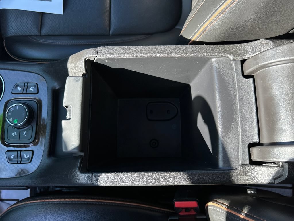 2022 GMC Acadia AT4 - Photo 25