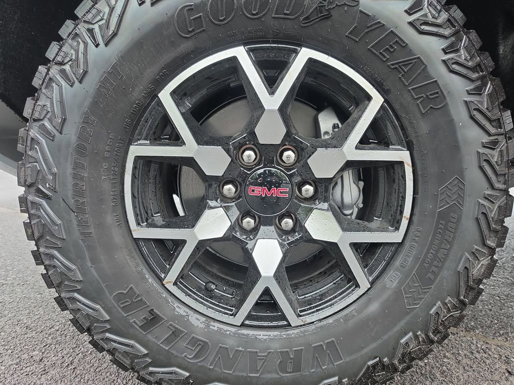 2026 GMC Canyon AT4X - Photo 26
