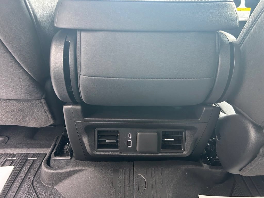2026 GMC Sierra 1500 SLT - Photo 19