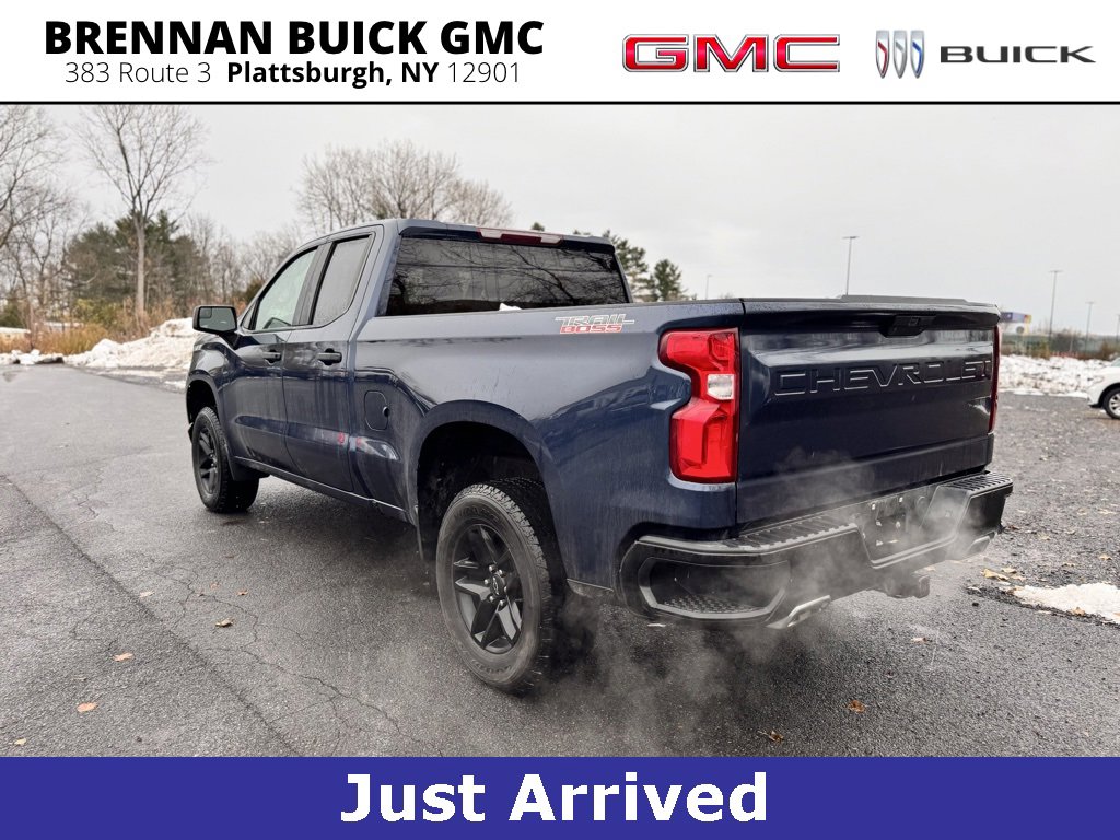 2019 Chevrolet Silverado 1500 Custom Trail Boss photo 3