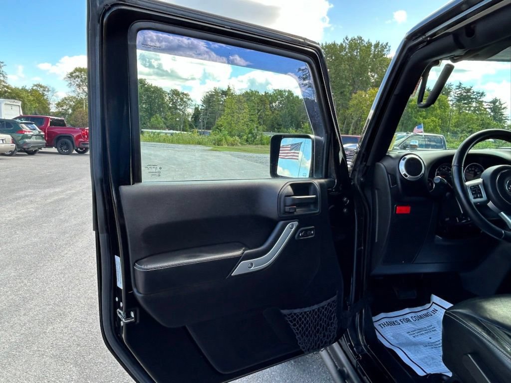 2015 Jeep Wrangler Unlimited Rubicon - Photo 16