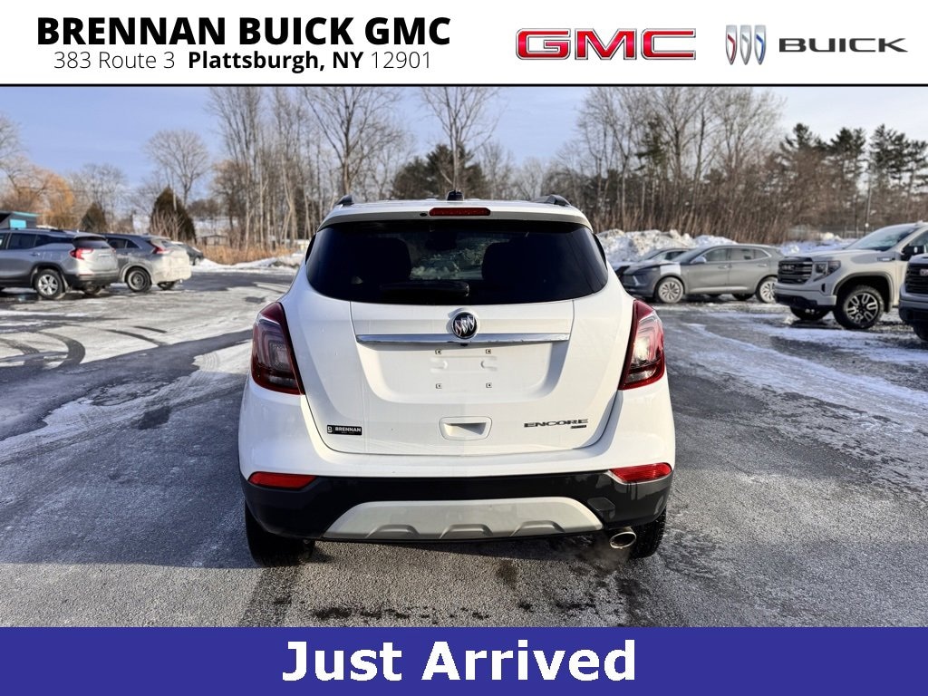 Used 2022 Buick Encore Preferred SUV