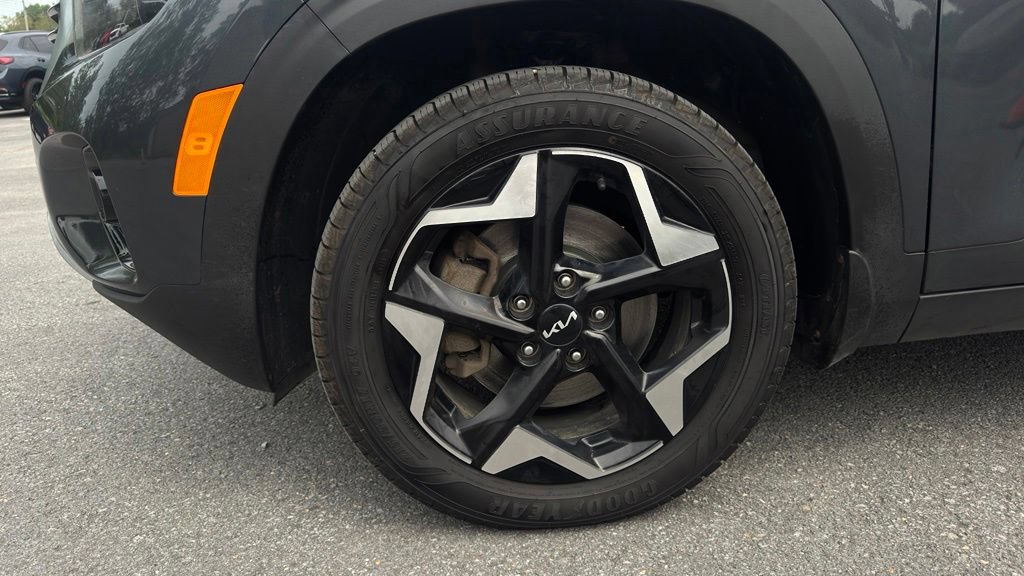 2024 Kia Seltos EX - Photo 18