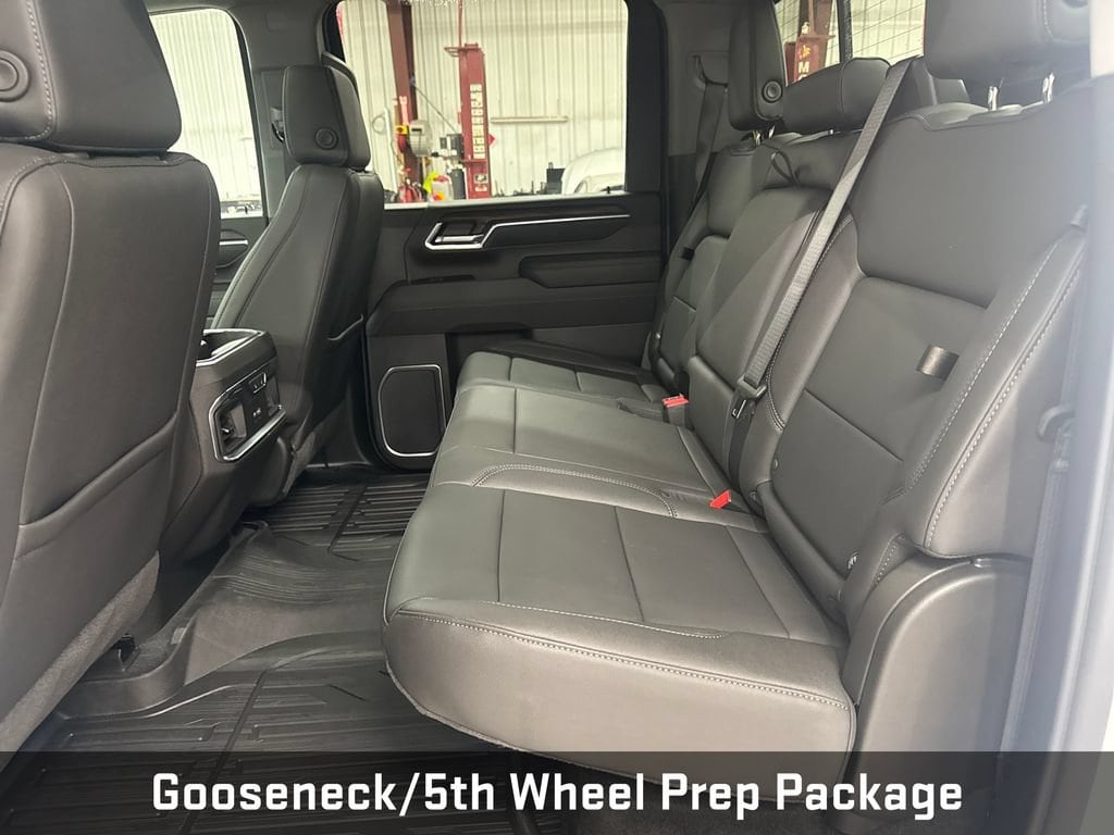 2026 GMC Sierra 2500HD SLT - Photo 9