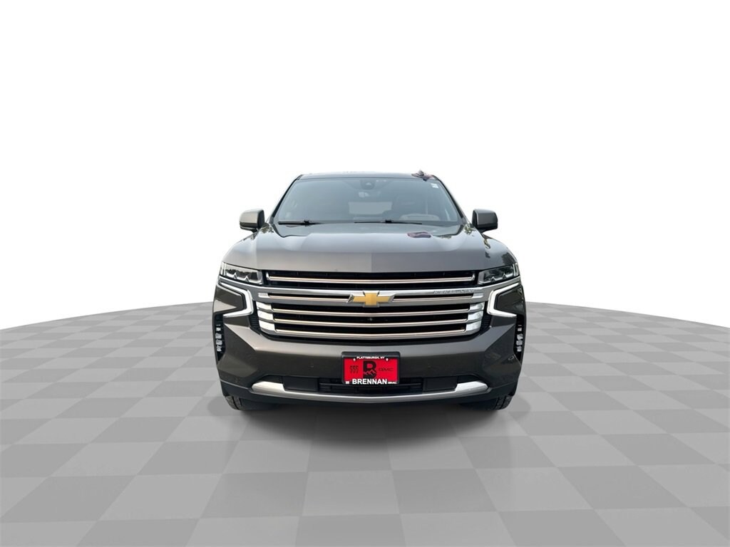 2021 Chevrolet Suburban High Country photo 3