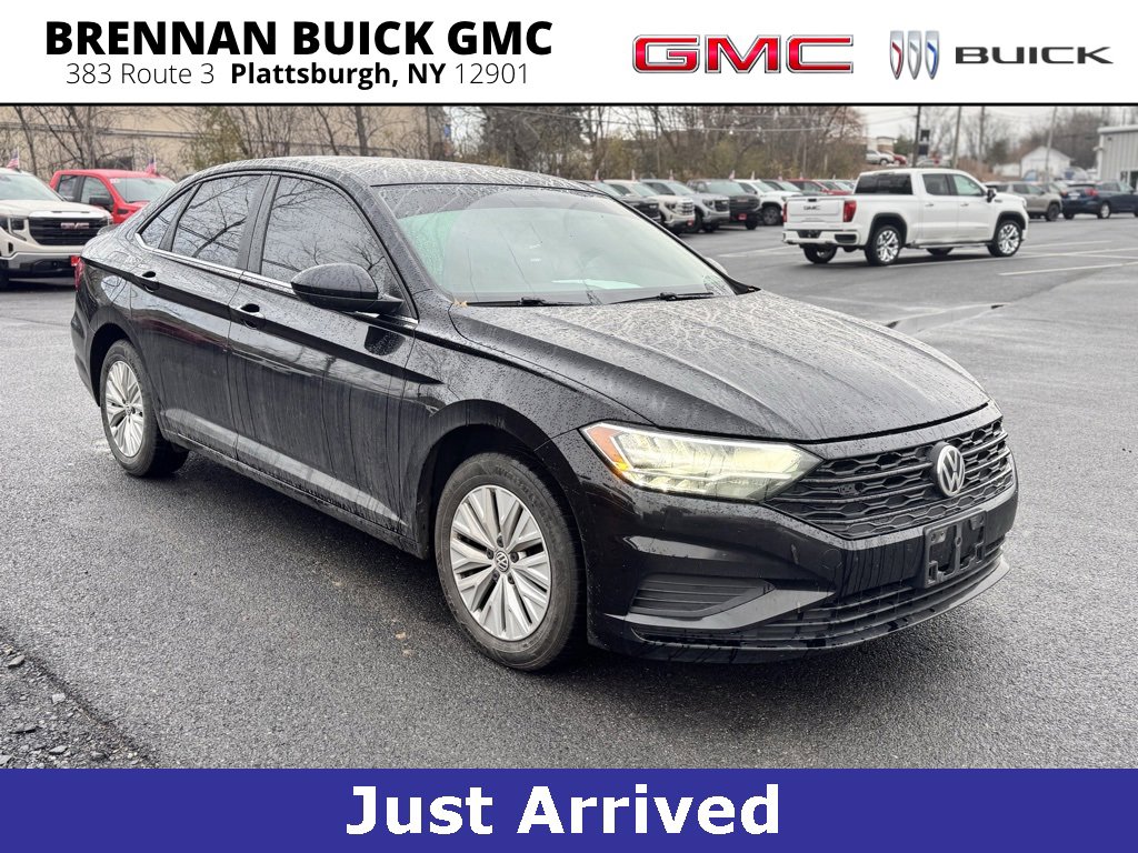 2019 Volkswagen Jetta SE R-Line photo 4