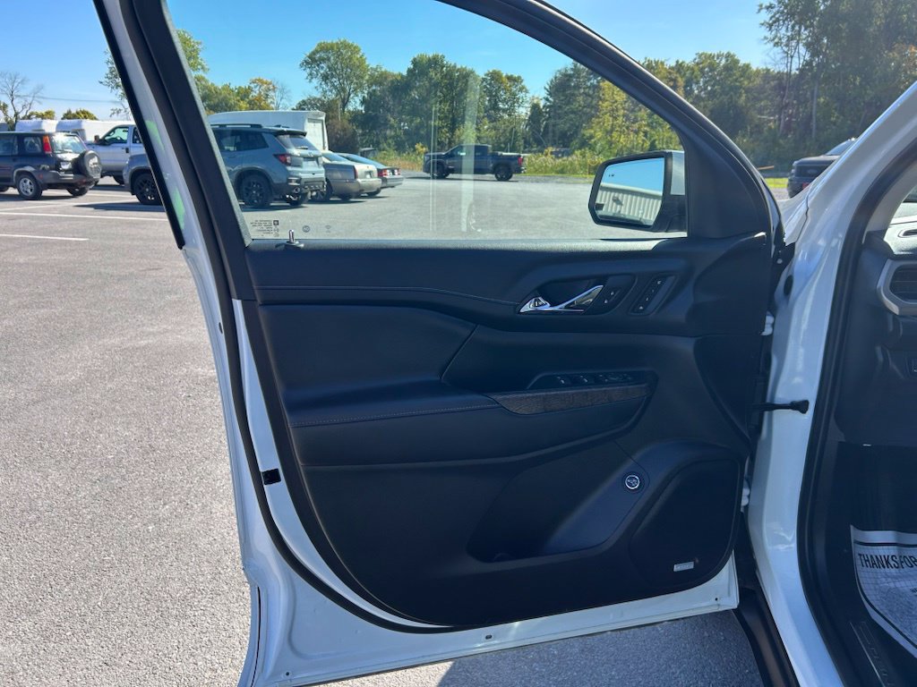 2023 GMC Acadia Denali - Photo 16