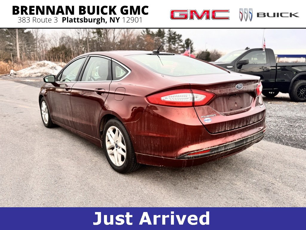 2015 Ford Fusion SE photo 3