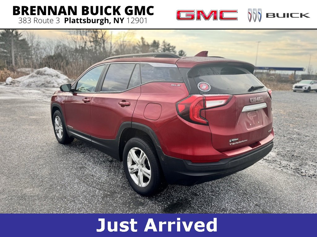2022 Gmc Terrain SLE photo 2