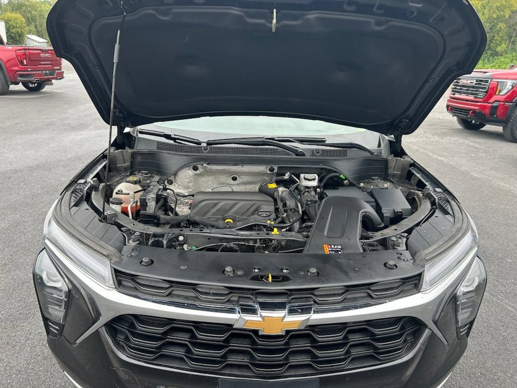 2024 Chevrolet Trax LT - Photo 24