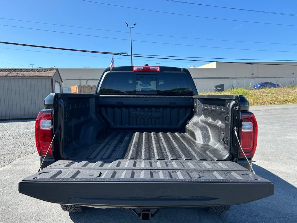 2026 GMC Canyon AT4X - Photo 19