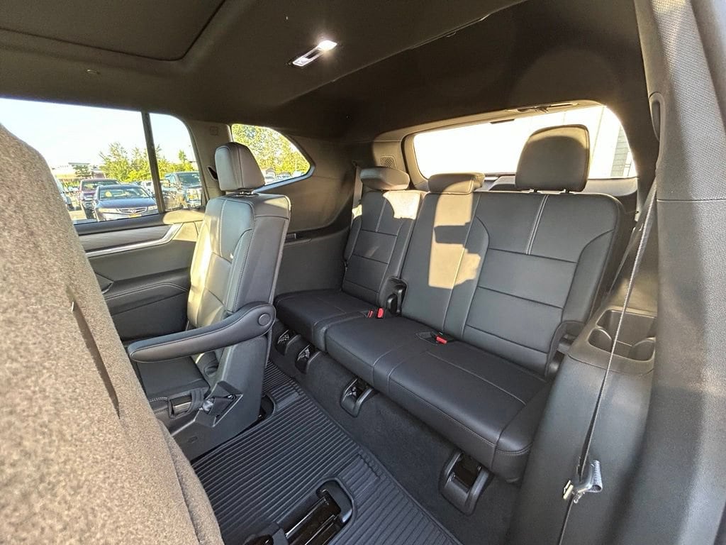 2027 GMC Acadia Elevation - Photo 18