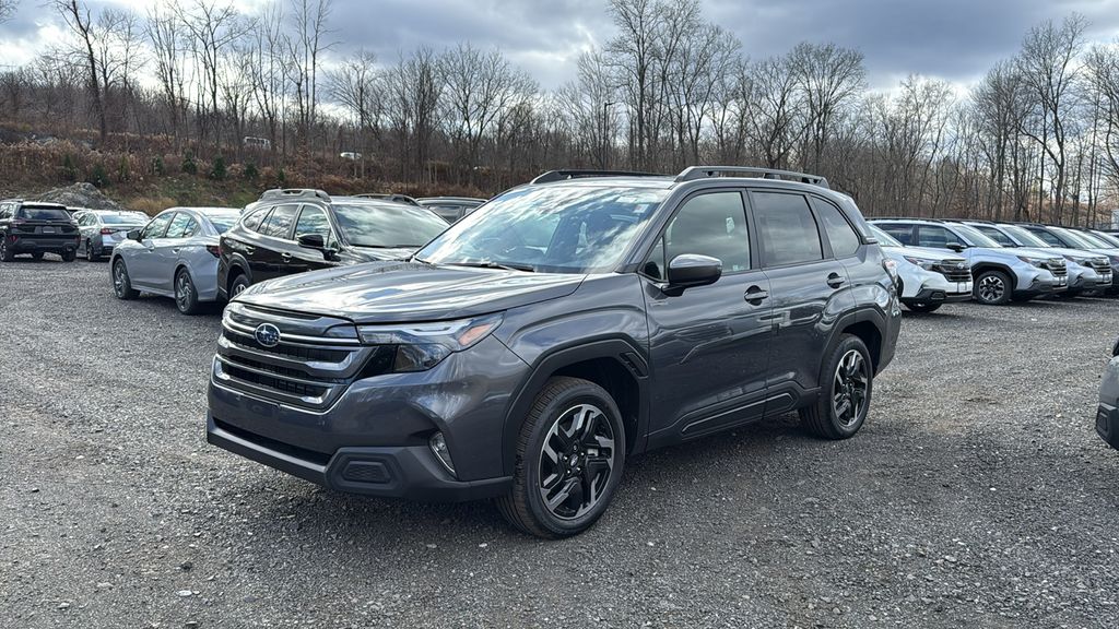 2025 Subaru Forester Premium photo 2