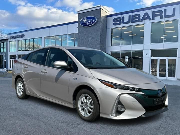 2017 Toyota Prius Prime Advanced's photo