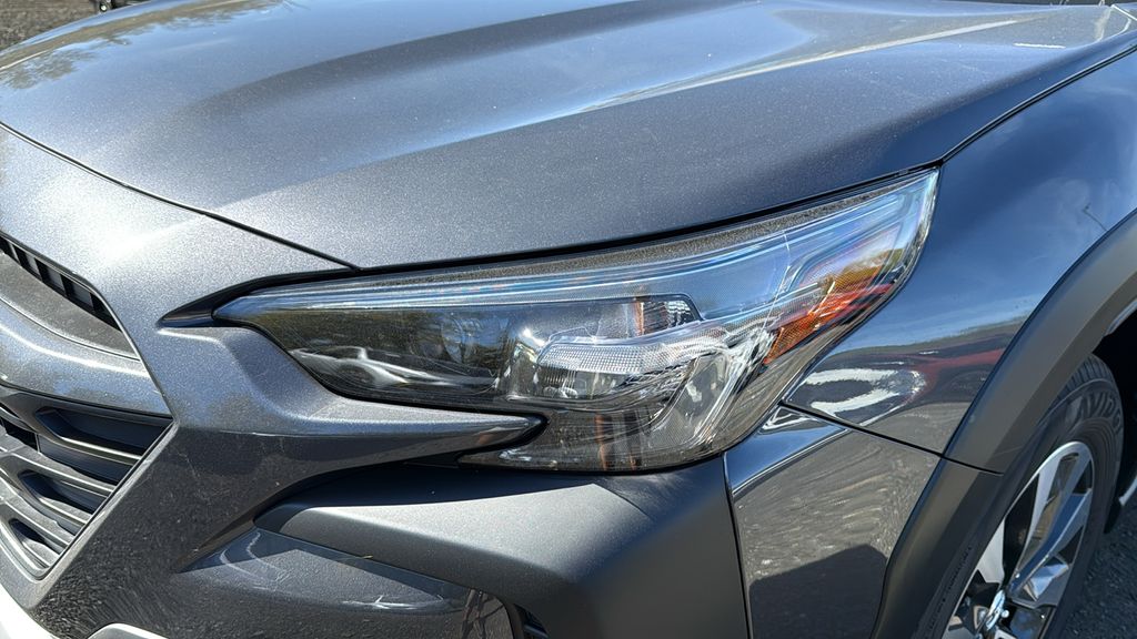 2025 Subaru Outback Limited photo 4