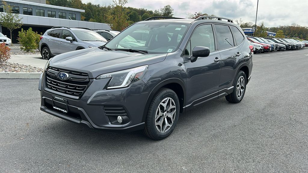 2022 Subaru Forester Premium photo 2