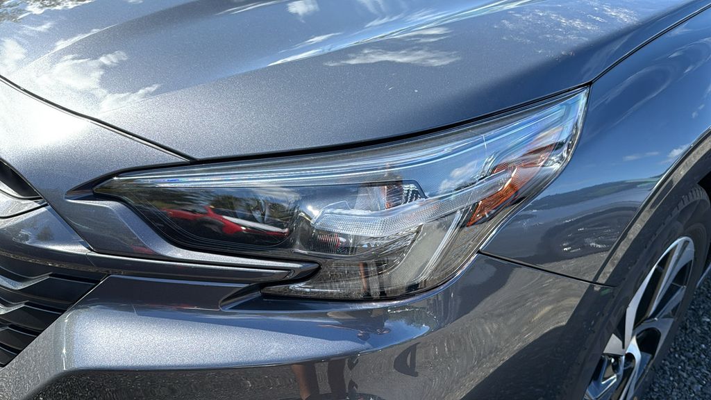 2025 Subaru Legacy Base photo 4