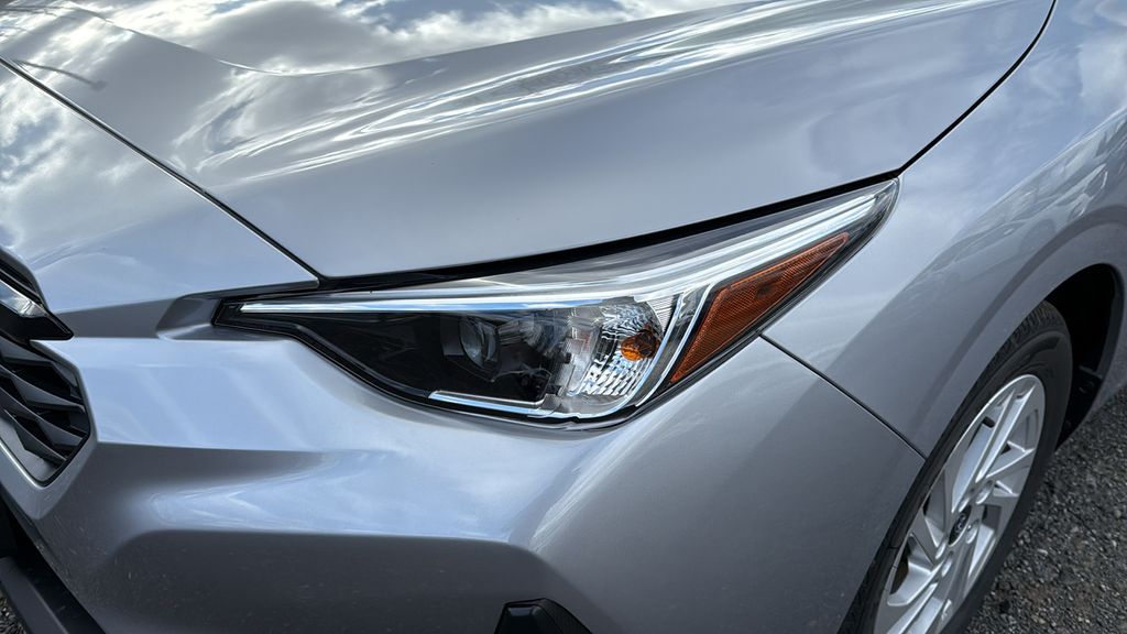 2025 Subaru Impreza Base photo 3