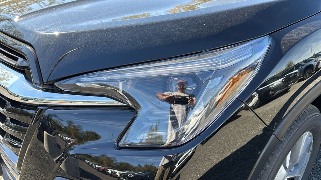 2025 Subaru Ascent Premium photo 4
