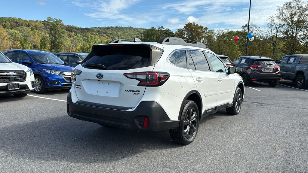 2021 Subaru Outback Onyx Edition XT photo 2