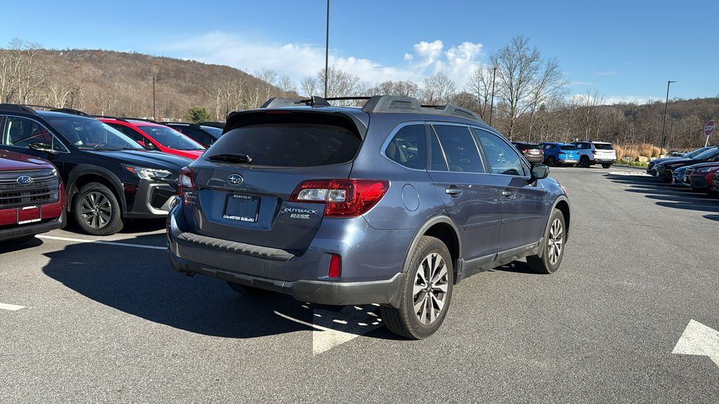2016 Subaru Outback 2.5i Limited photo 3