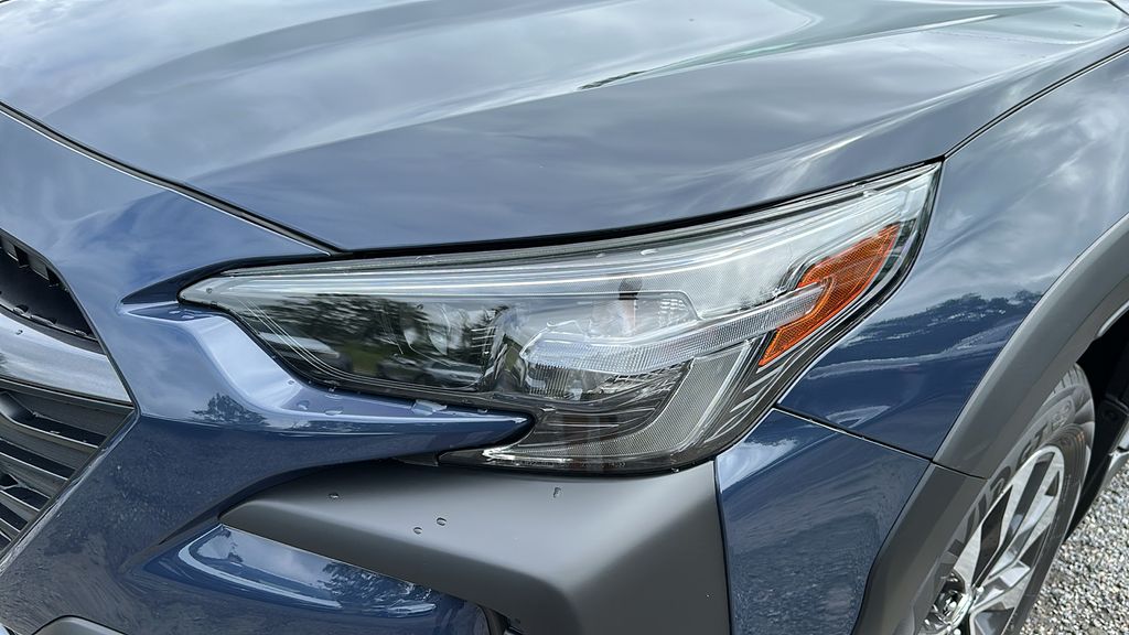 2025 Subaru Outback Limited photo 4