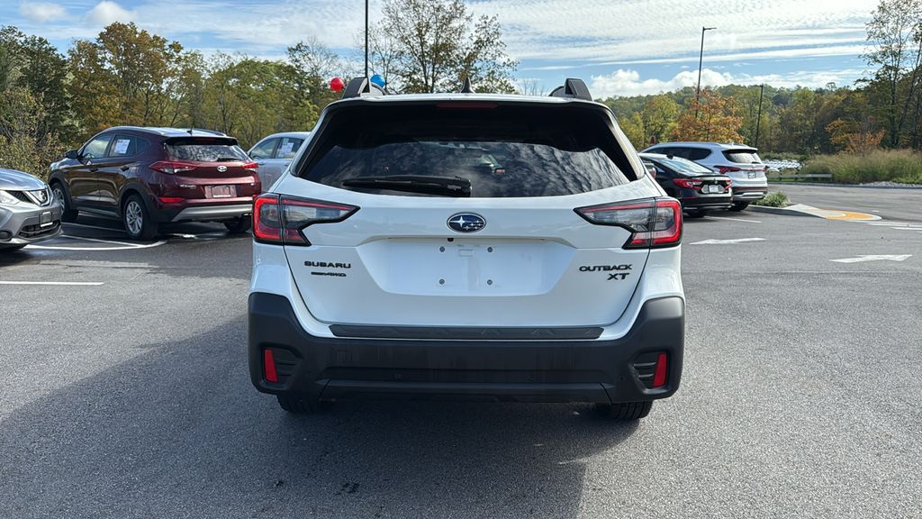 2021 Subaru Outback Onyx Edition XT photo 3