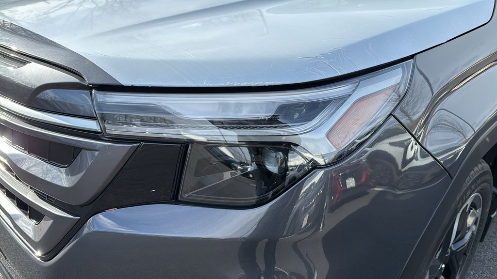 2025 Subaru Forester Limited photo 3