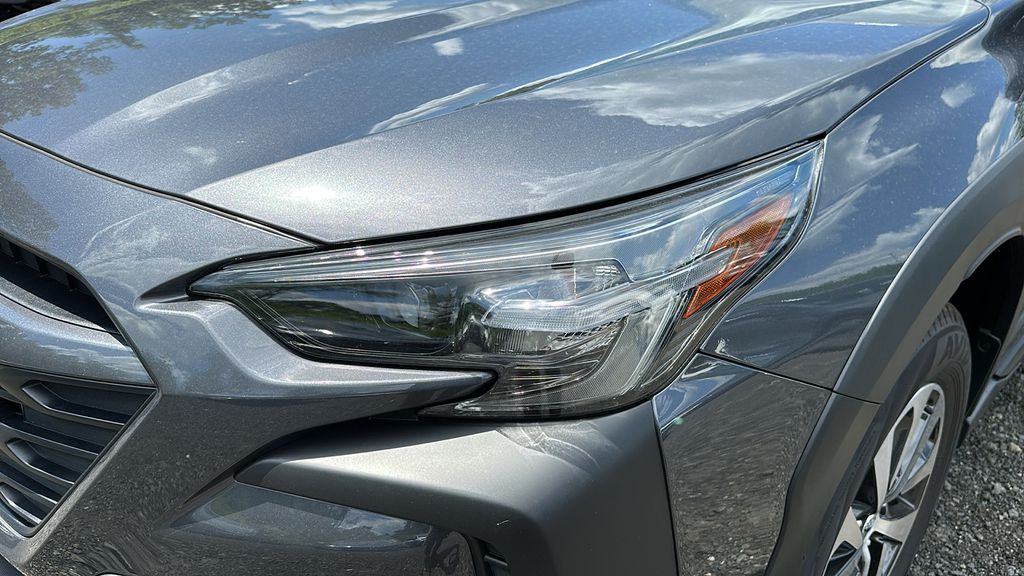 2025 Subaru Outback Premium photo 4
